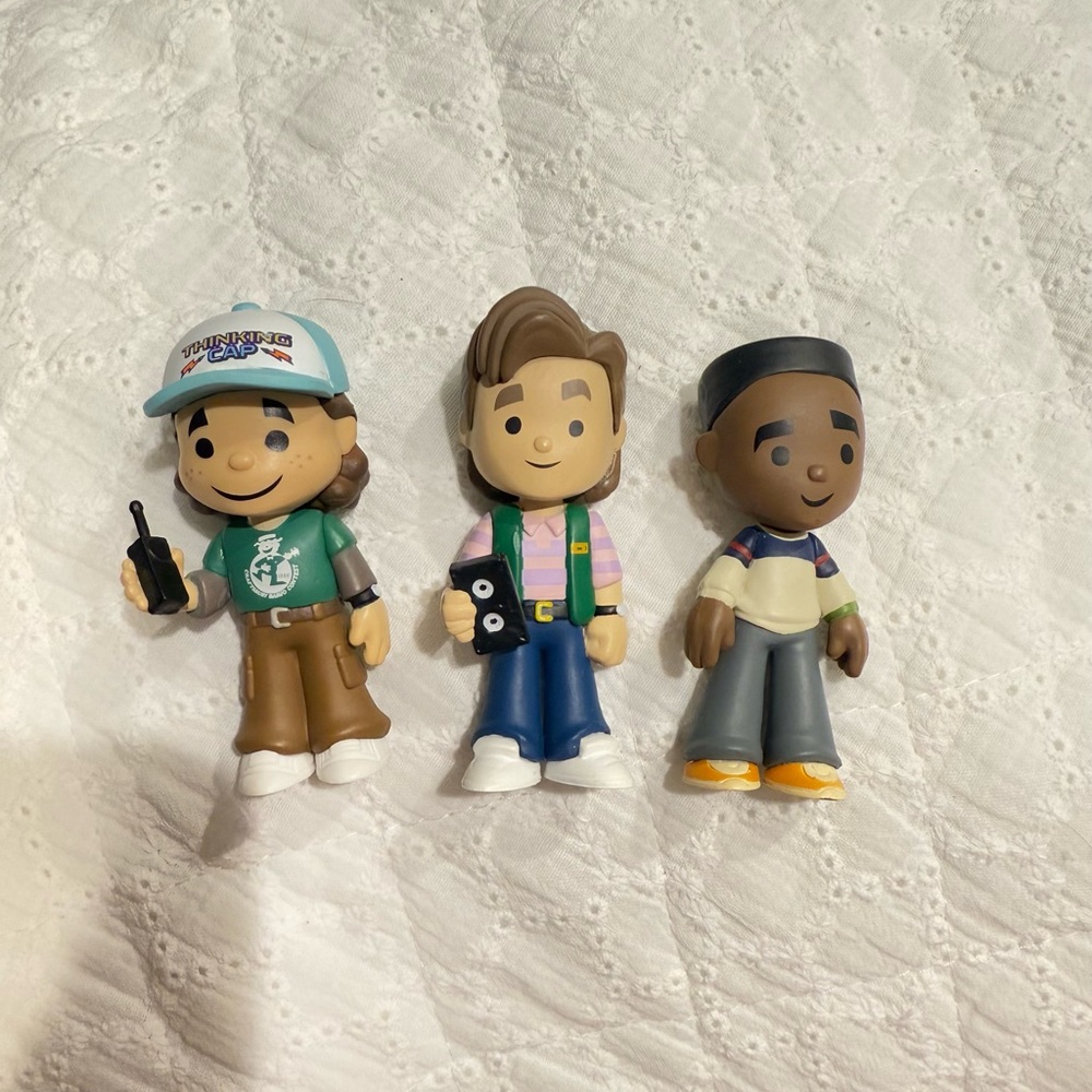 Stranger thinks Funko mini figure bundle/sold separate
